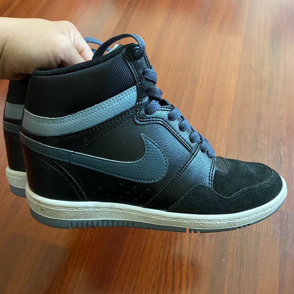 Nike Dunk Sky Hi Women’s Wedge Sneakers Sz 5.5
